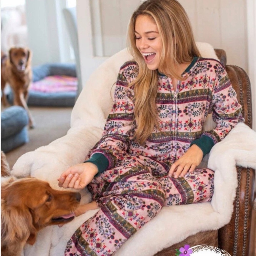 NATURAL LIFE Green Trim Cozy
Onesie Pajama Magenta border print size XS/S